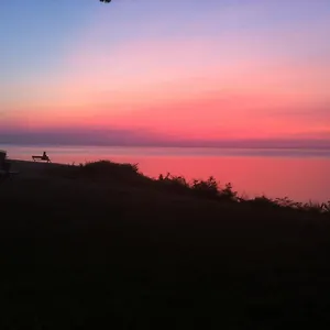 https://the-georgian-residence.niagara-fallshotels.com