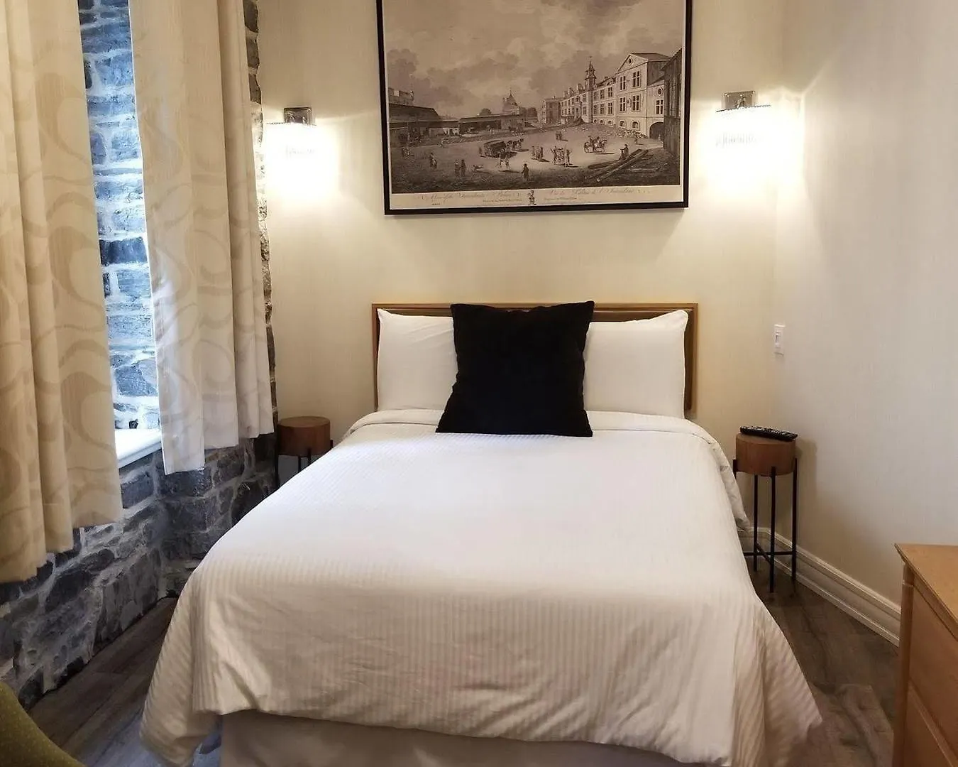 Auberge Du Tresor Quebec City Inn