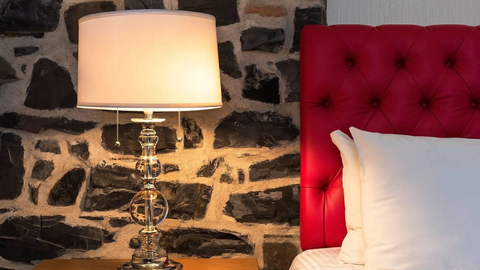 Auberge Du Tresor Quebec City Canada